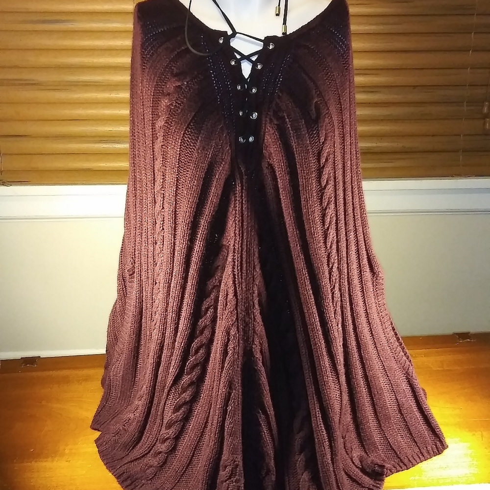 New York & Co Brown Puncho size s-m